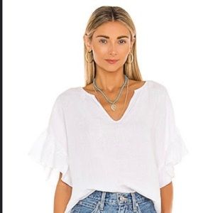 Size XS, COLLEEN TOP IN WHITE
Velvet by Graham & Spence.